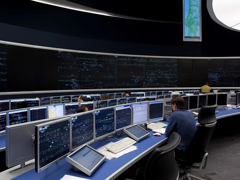 Hitachi Rail firma con RFI un accordo quadro da 867 milioni di euro per la realizzazione del segnalamento digitale in 7 regioni nel centro e nord Italia